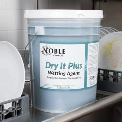 Noble Chemical 5 Gallon / 640 Oz. Dry It Plus Rinse Aid For High Temperature Dish Machines